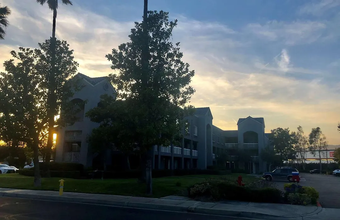 Surestay Hotel By Best Western Ontario Airport-1